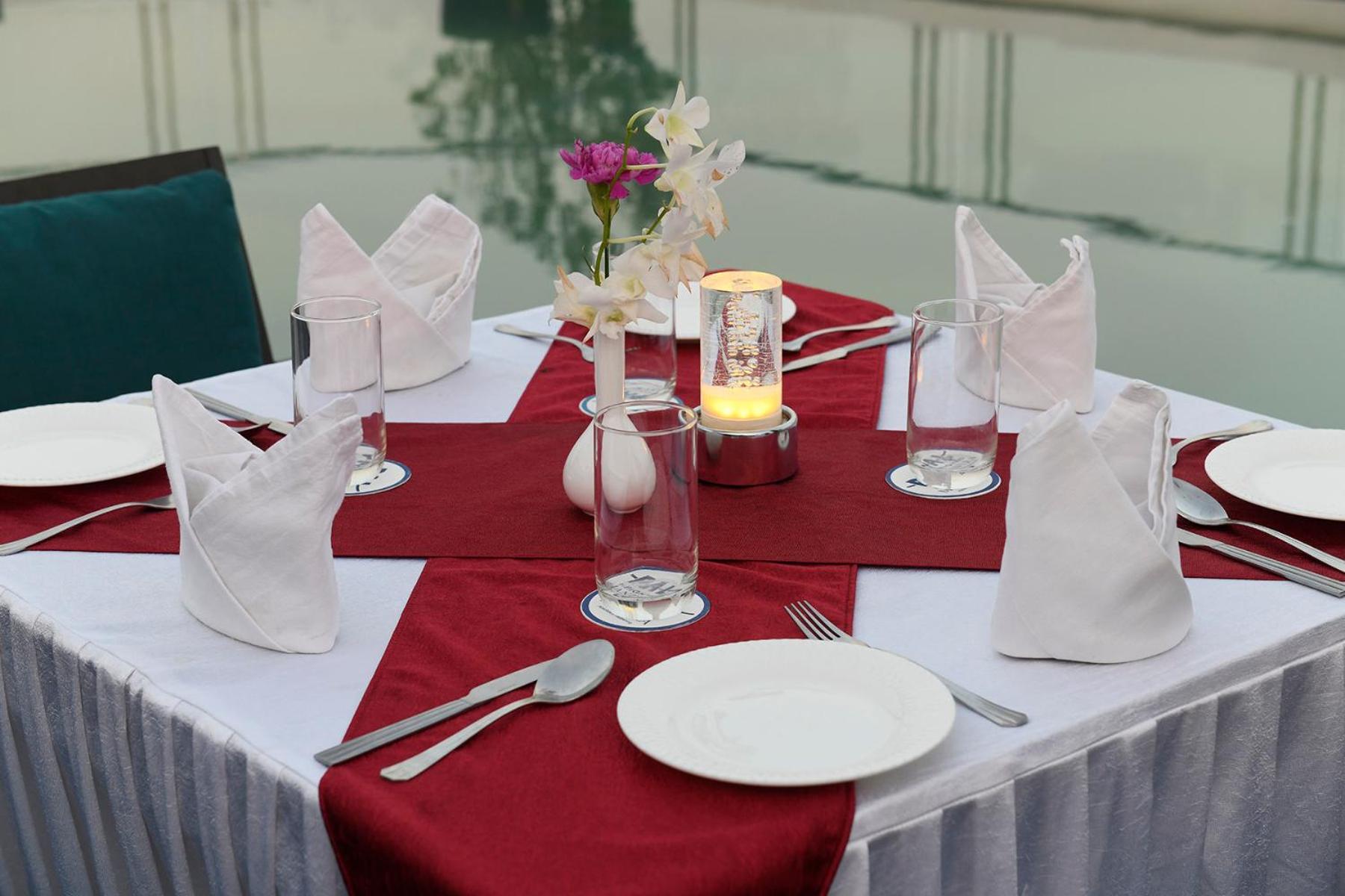 Pal Heights Mantra Hotel Bhubaneswar Buitenkant foto