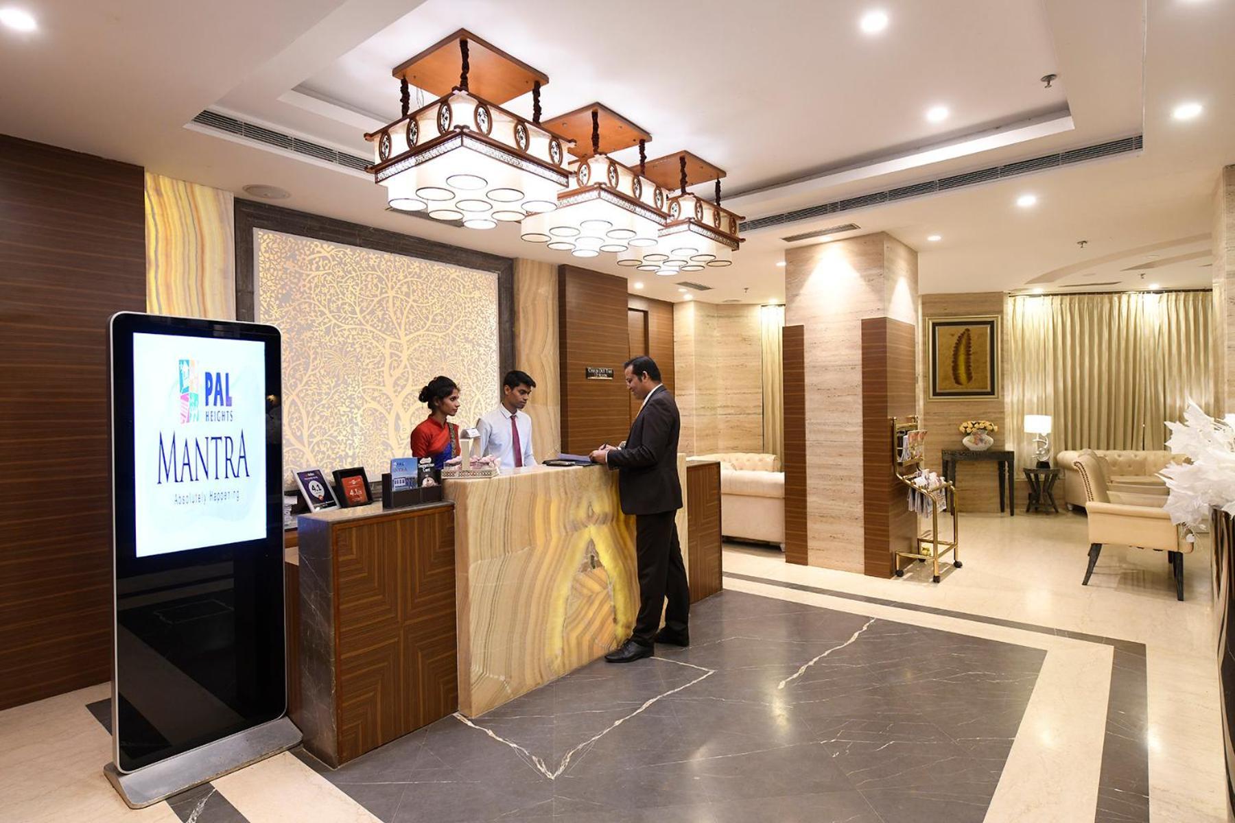 Pal Heights Mantra Hotel Bhubaneswar Buitenkant foto
